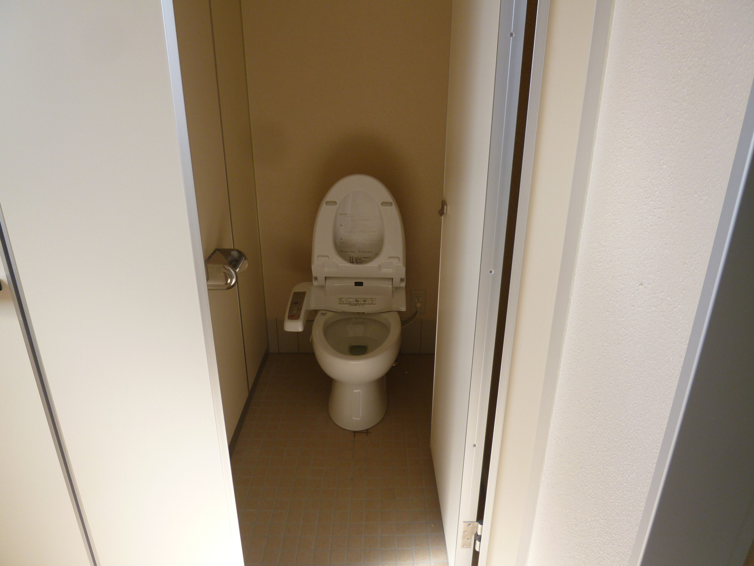 洋風便器取付 Scaled